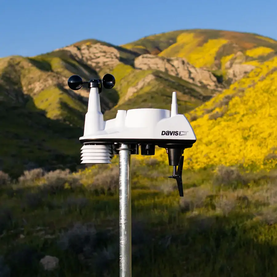 Vantage Vue weather station